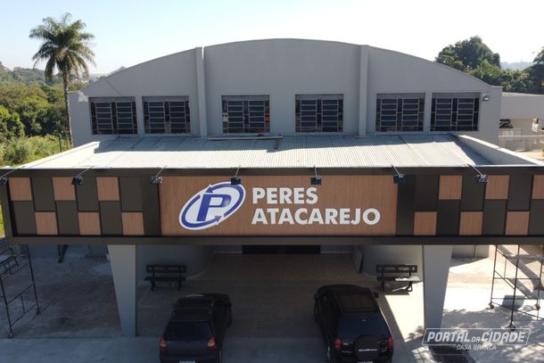 S&oacute;lido h&aacute; 25 anos, Grupo Peres inaugura atacarejo em Casa Branca
