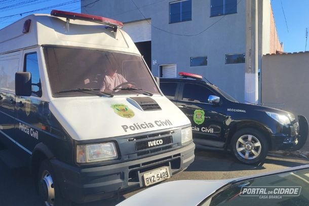 Pol&iacute;cia Civil apreende carga furtada em Casa Branca