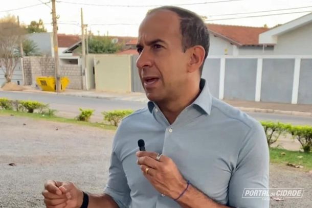 Deputado Federal Paulo Alexandre Barbosa durante entrevista ao Jornal Itobi
