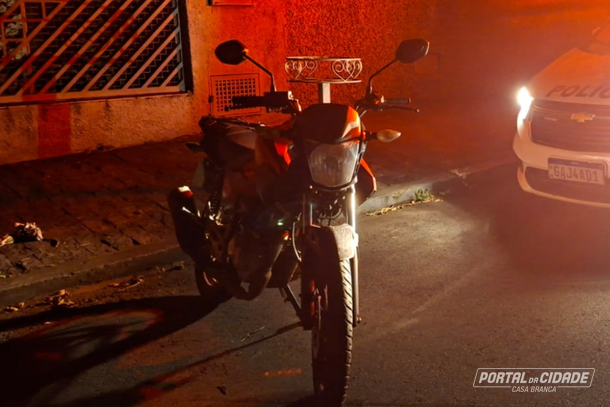 Motocicleta &eacute; furtada pr&oacute;ximo ao Festival Gastron&ocirc;mico da Jabuticaba