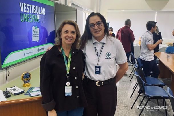 A diretora do Portal da Cidade Paranava&iacute;, Cl&aacute;udia Ragazzi, visitou o campus da Unespar e conheceu parte da estrutura da universidade no munic&iacute;pio.