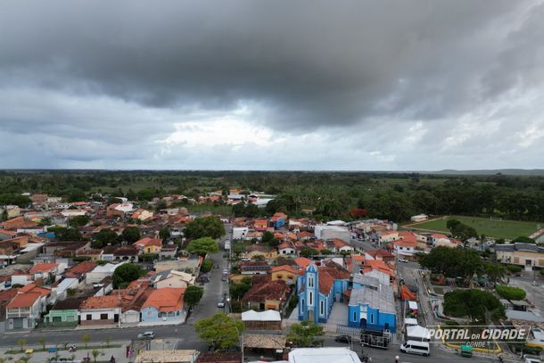 Semana come&ccedil;a com novo alerta do INMET para acumulado de chuva em Conde