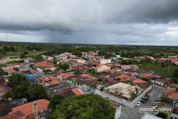 Predom&iacute;nio de muitas nuvens e possibilidade de chuva marca previs&atilde;o para a semana em Conde