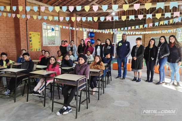 A turma toda reunida
