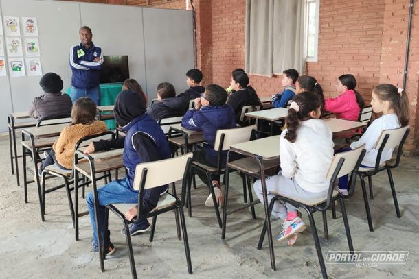 Come&ccedil;a a palestra do Secret&aacute;rio de Meio Ambiente e Saneamento, Jocimar Aquino