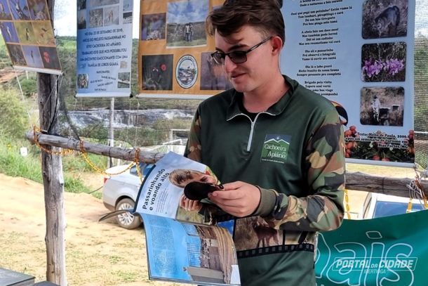 Palestra de Samuel de Paula sobre a oberva&ccedil;&atilde;o de aves na propriedade