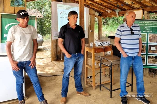 Produtores de outras regi&otilde;es tamb&eacute;m d&atilde;o depoimento sobre os benef&iacute;cios da fossa j&aacute; instalada nas proprieddes deles