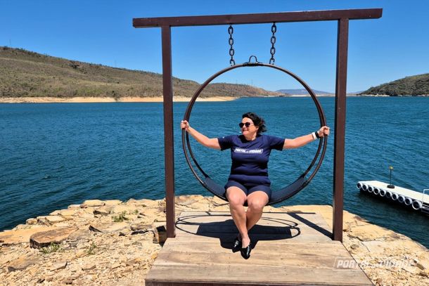 Balan&ccedil;o com vistas para Furnas