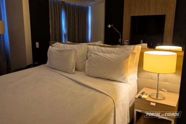 Quarto do hotel sSu&iacute;tes