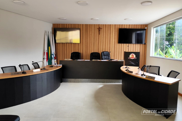 Plen&aacute;rio da C&acirc;mara Municipal de Ibertioga
