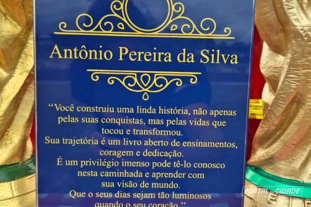 Placa em homenagem a Ant&ocirc;nio Pereira da Silva