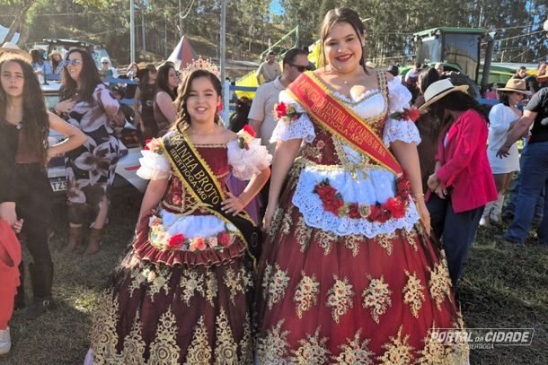 Rainha Broto Luiza Andrade de Paula e 1&ordf; Princesa Maria Ant&ocirc;nia Nascimento