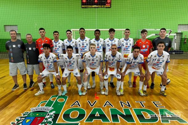 Umuarama confirmou seu favoritismo e venceu por 04x01 a equipe de Santa Cruz de Monte Castelo