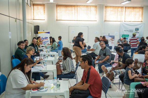 A Agência do Trabalhador fica localizada na avenida Rio Branco, 4211