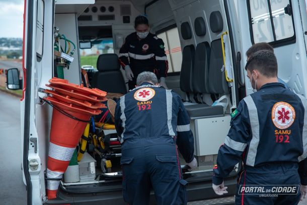 Discuss&atilde;o motivada por ci&uacute;mes levou a agress&otilde;es, com um dos envolvidos usando uma faca ap&oacute;s ser agredido com peda&ccedil;o de madeira