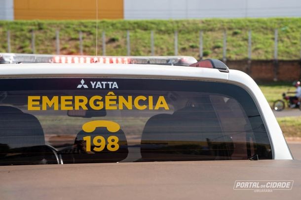 De acordo com a Polícia Rodoviária Estadual, após perder o controle da direção, o motorista saiu à margem esquerda da via e capotou na sequência