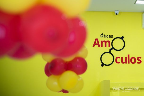 De armações estilosas a óculos multifocais, a nova loja está preparada para atender a todos os gostos e necessidades