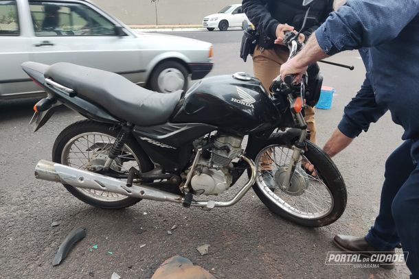 O jovem ferido conduzia uma motocicleta Honda CG 150
