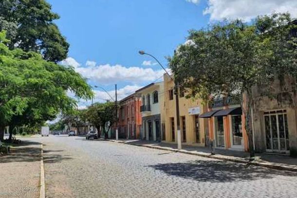 Toque de recolher vale das 20h at&eacute; &agrave;s 05h