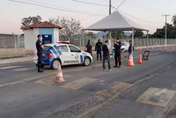 Motorista foi autuado em uma segunda barreira
