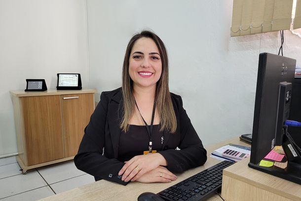 Eluane Caroline Teixeira, gerente da S.O.S Financeira