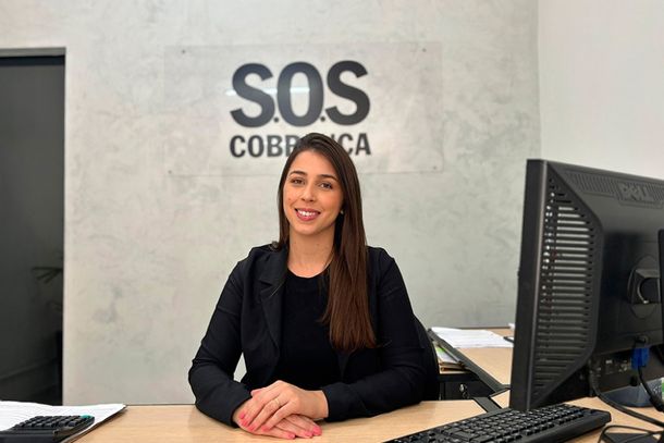 Vit&oacute;ria Carolina Gardino, integrante da equipe S.O.S Cobran&ccedil;a