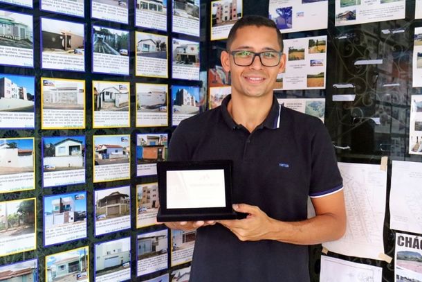 Equipe conta com corretores credenciados pelo CRECI
