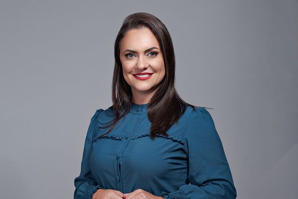Helen Teixeira Secco, s&oacute;cia propriet&aacute;ria da Teixeira Im&oacute;veis
