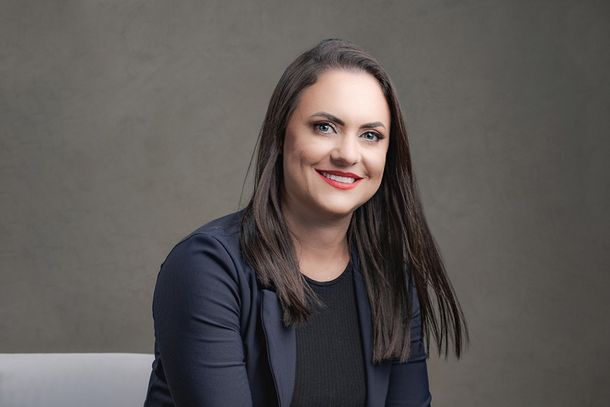 Helen Teixeira Secco, s&oacute;cia propriet&aacute;ria da Teixeira Im&oacute;veis