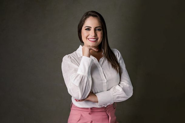Eluane Caroline Teixeira, gerente da S.O.S Financeira