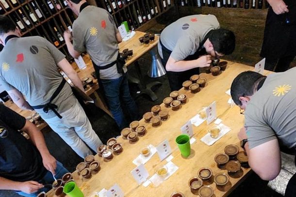 Quarenta amostras finalistas serão provadas por oito juízes