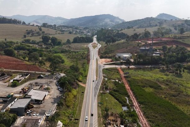 Mais de 50 obras provocam restrições em rodovias da região