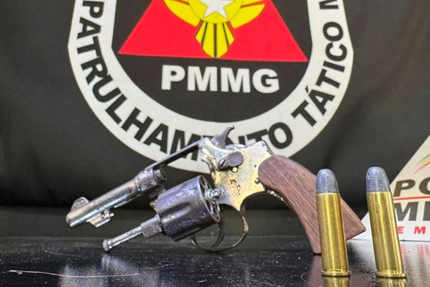 Arma é apreendida durante batida policial em Poços de Caldas