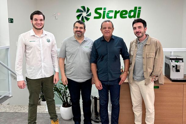 Sicredi UniEstados renova patrocínio à Caldense para 2026