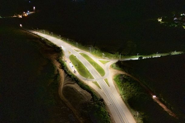 Iluminação de trevos avança na região