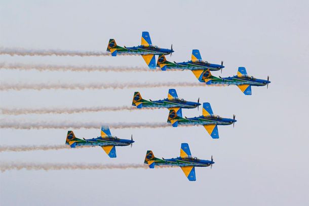 Esquadrilha da Fumaça se apresenta em Poços de Caldas neste sábado