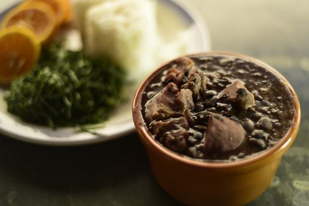 Feijoada do Lar da Criança terá edição especial de Dia das Mães