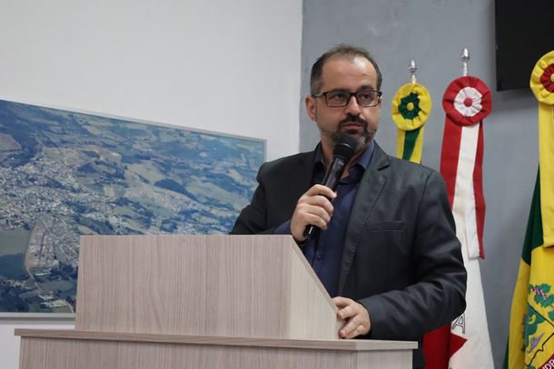 Vereador propõe ações de educação sobre proteção animal nas escolas de Andradas