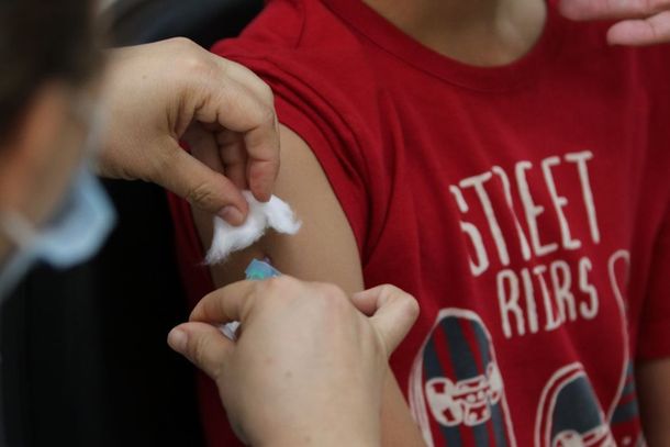 Vacinação nas escolas começa nesta segunda em Andradas