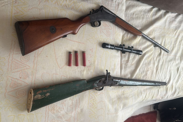 Homem foi preso em flagrante por posse ilegal de arma de fogo