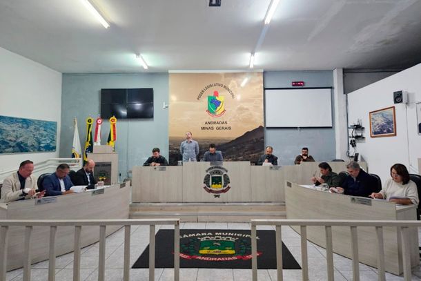 Sess&atilde;o &eacute; aberta ao p&uacute;blico e poder&aacute; ser acompanhada presencialmente no Plen&aacute;rio da C&acirc;mara Municipal de Andradas &agrave;s 19h