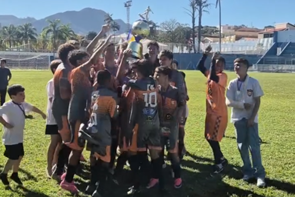 Serr&atilde;o Soccer venceu a 86 Danilo Silva Academy na final