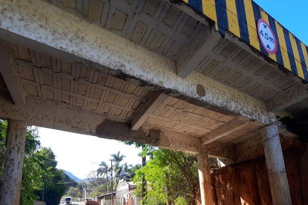 Viaduto est&aacute; localizado no km 35,9 da MG-455