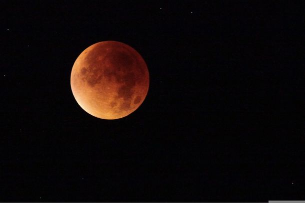 O eclipse ter&aacute; seu ponto m&aacute;ximo &agrave;s 1h13 de sexta