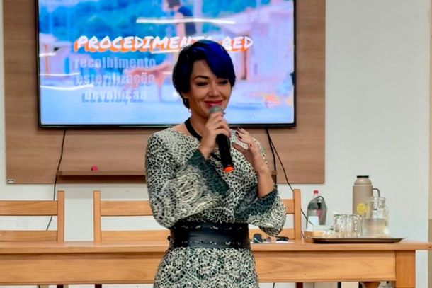 Palestrante Juliana Prud&ecirc;ncio, fundadora da UVB Animal do Brasil