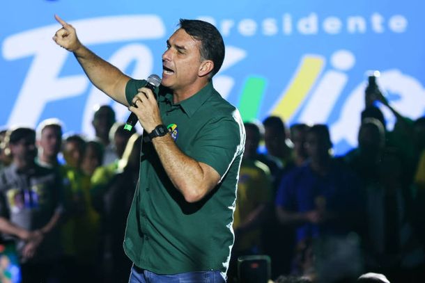 Atibaia ter&aacute; carreata e passeata em apoio a Fl&aacute;vio Bolsonaro neste s&aacute;bado