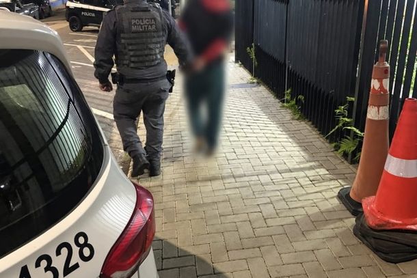 Pol&iacute;cia recupera fios, aquecedor e outros objetos furtados de obra em Atibaia