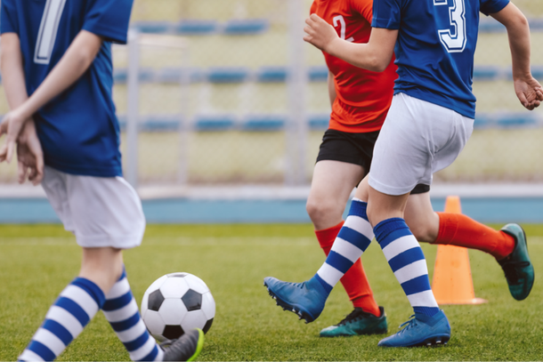O futebol abre o final de semana esportivo na cidade