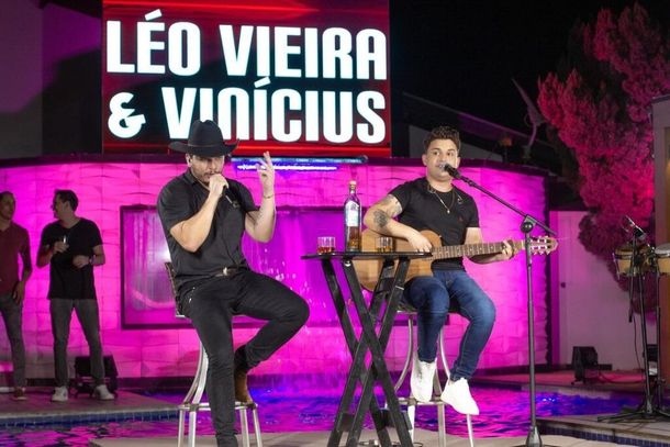 Dupla sobe ao palco da Pra&ccedil;a do Junin&atilde;o neste s&aacute;bado