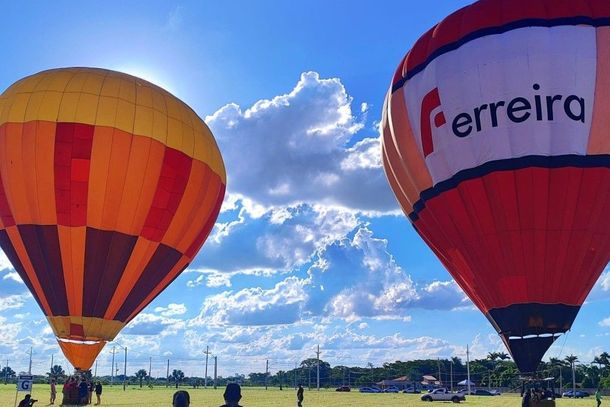 Passeios de bal&atilde;o foram realizados durante o evento 